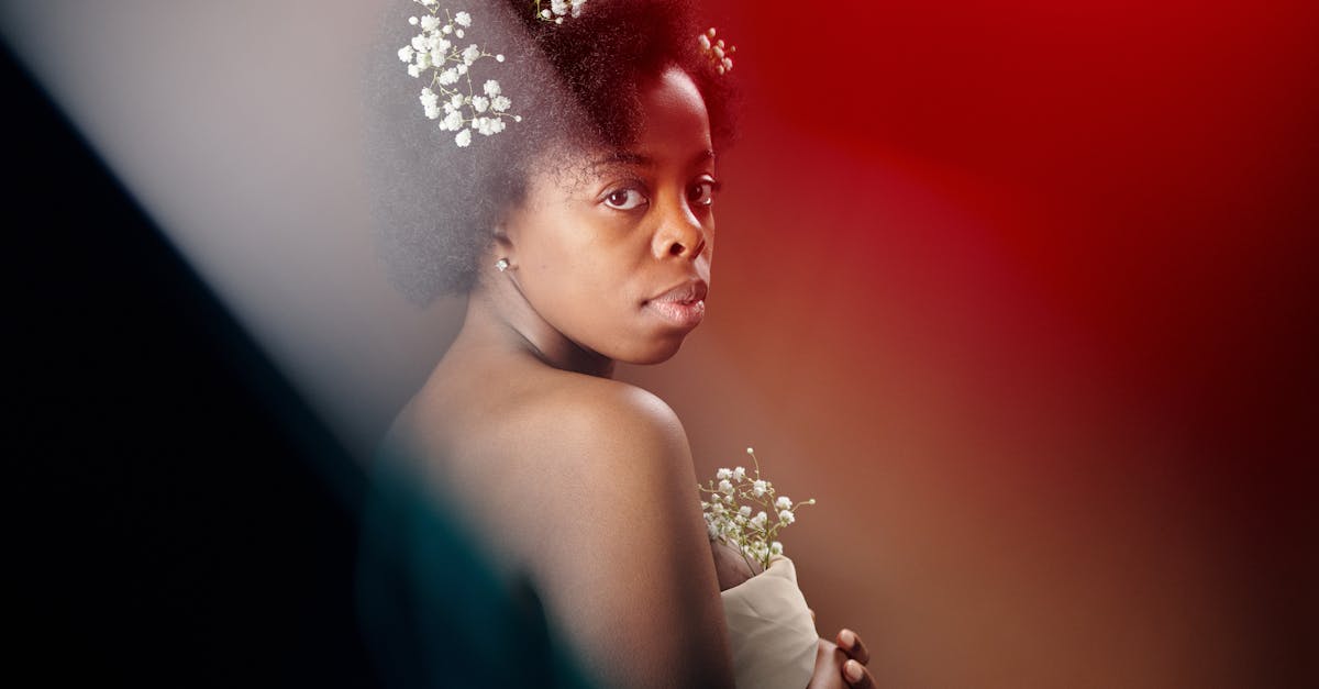 Enhancing Your Bohemian Down Hairstyle with Textured Hair